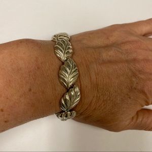 LT BRACELET 925 STERLING SILVER 9 LEAF LINKS THAILAND